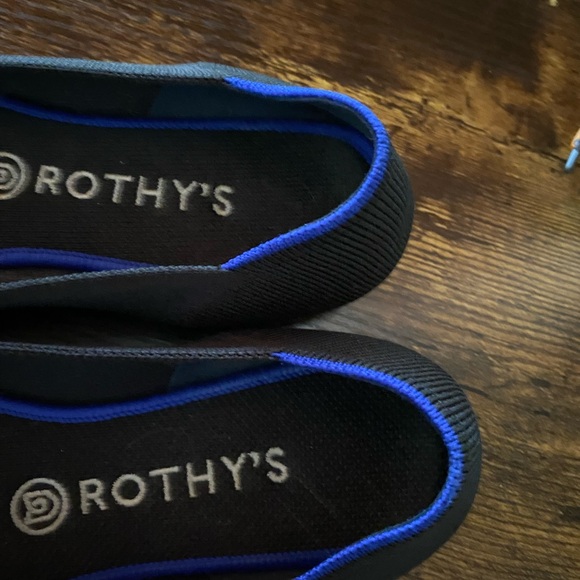Rothys Black slip ons - Picture 4 of 14